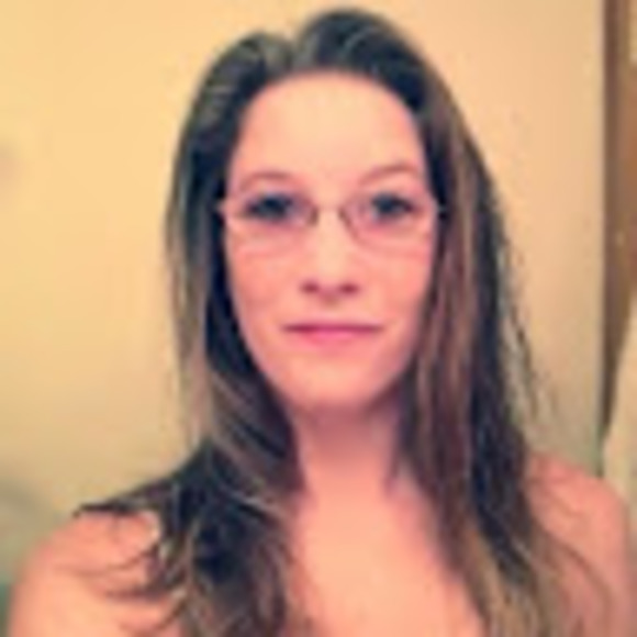 Meet your Posher, Kari-ann - Picture 1 of 1